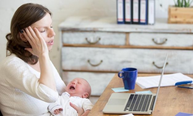 Mamans tardives : 5 astuces pour gérer la fatigue après 40 ans